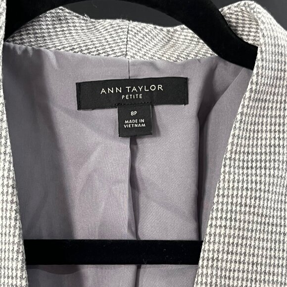 Ann Taylor Blazer - Picture 2 of 6